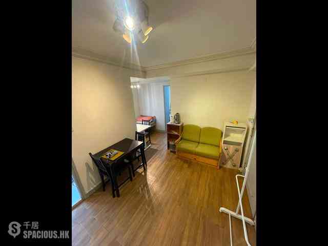 Sai Ying Pun - Fook Moon Building 02