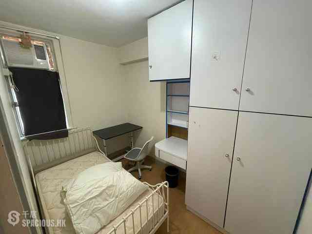 Sai Ying Pun - Fook Moon Building 05