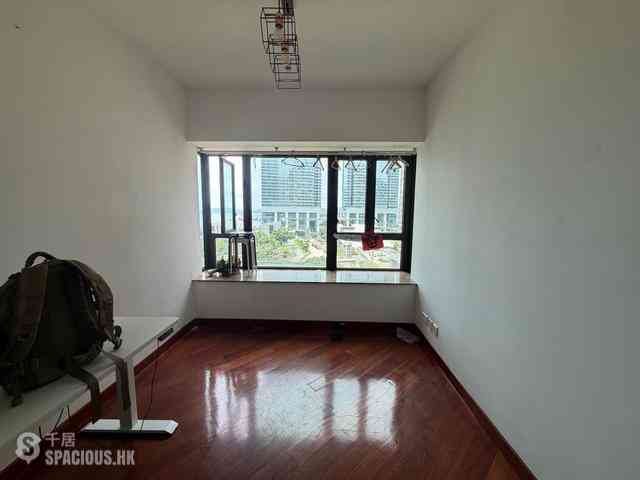 West Kowloon - The Arch 16
