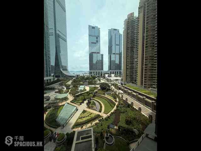 West Kowloon - The Arch 03
