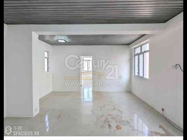 Tai Hang - Gold King Mansion 05