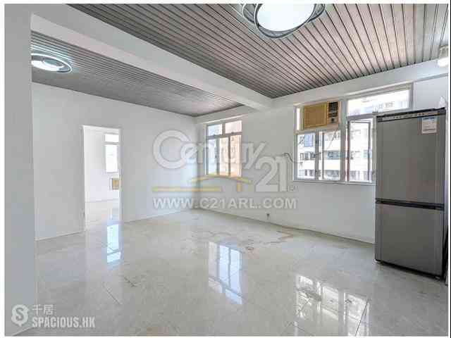 Tai Hang - Gold King Mansion 01
