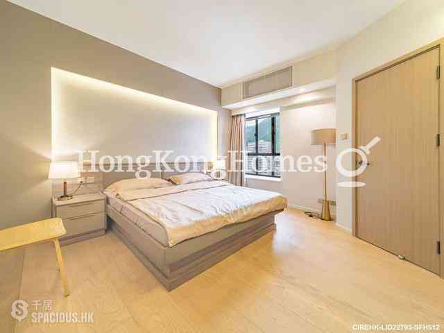 Mid Levels Central - Elegant Terrace 05
