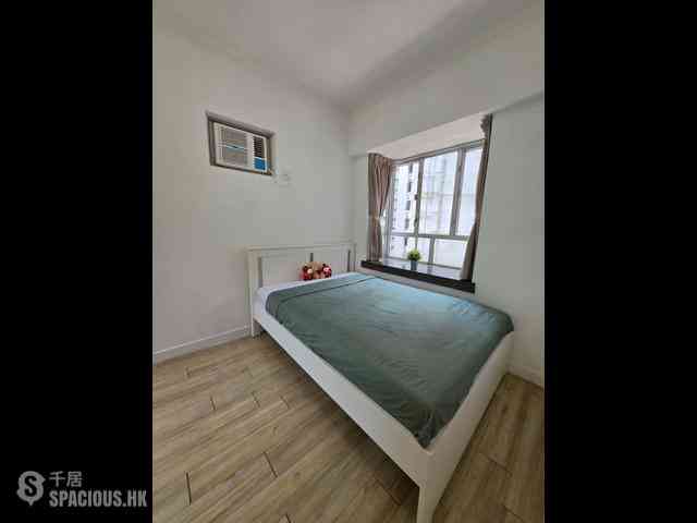 Mid Levels Central - Windsor Court 04