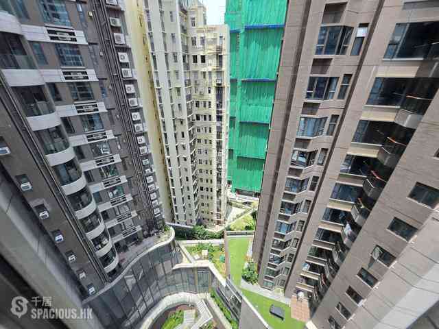 Mid Levels Central - Windsor Court 11