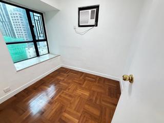 Wan Chai - Pinnacle Building 03