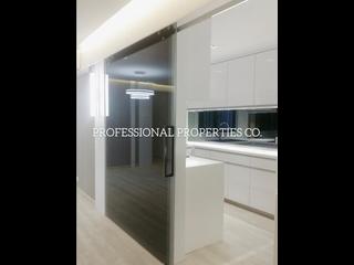 Mid Levels Central - Robinson Place 03