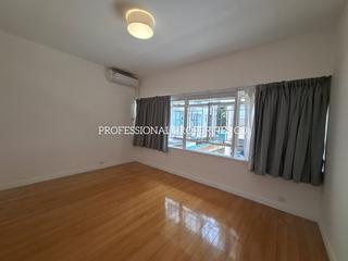 Pok Fu Lam - Bisney Villas 07