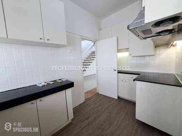 Pok Fu Lam - Bisney Villas 05