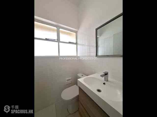 Pok Fu Lam - Bisney Villas 08
