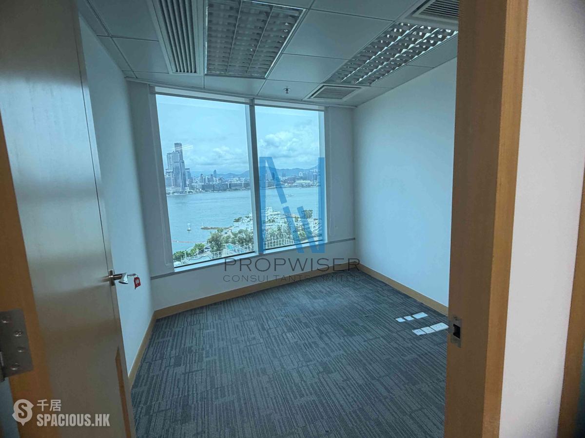 上环 - Cosco Tower 01