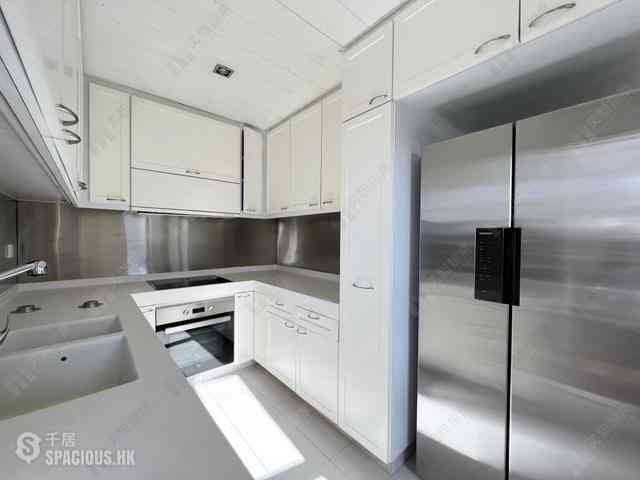 Mid Levels Central - Birchwood Place 05