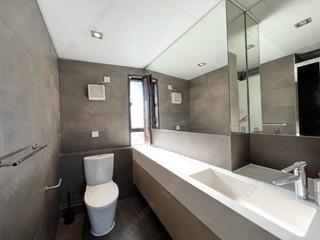 Mid Levels Central - Birchwood Place 08