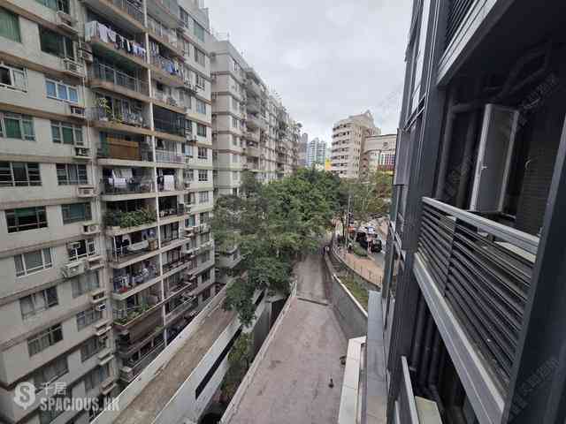 Wan Chai - 33 Kennedy Road 01