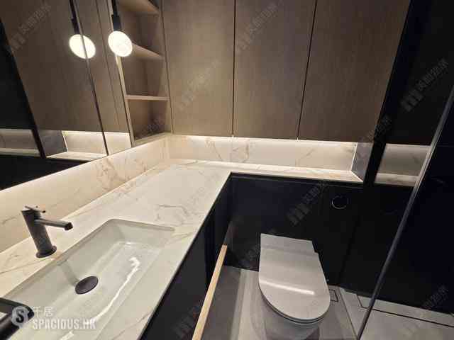 Wan Chai - 33 Kennedy Road 02