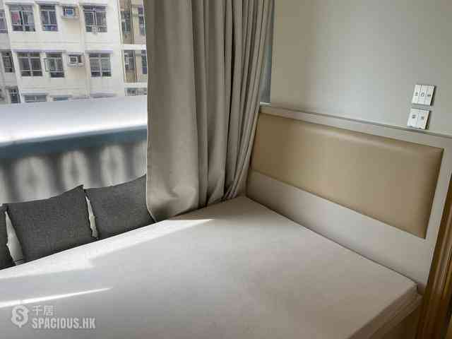 Sai Ying Pun - 63, Pokfulam Emerald House (Tower 2) 06