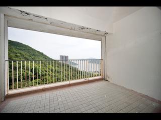 Repulse Bay - Sea Cliff Mansions 02