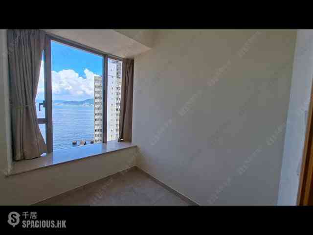 Kennedy Town - Cadogan 05