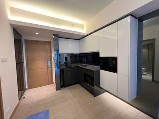Tung Chung - Century Link Phase 1 Tower 5B 02
