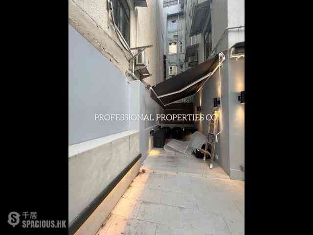 Central - 1-3, Shin Hing Street 02