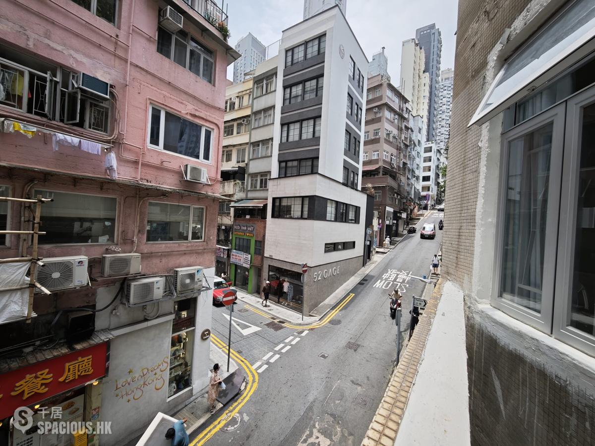 Central - Chung Shan House 01