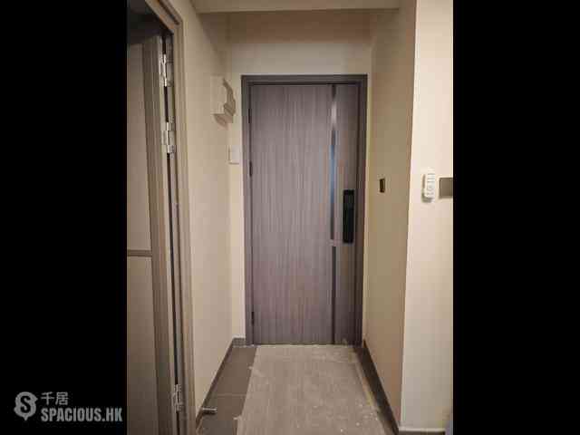 Central - Chung Shan House 11