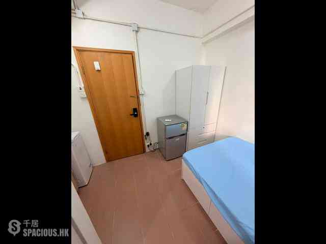 Wan Chai - 240, Queen's Road East 02