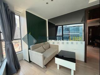 Central - Knight on Wyndham 04