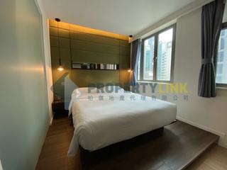 Central - Knight on Wyndham 06