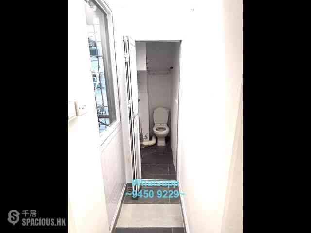 Sai Ying Pun - 224-226, Des Voeux Road West 07