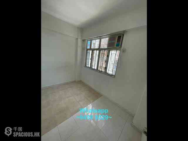 Sheung Wan - Ka Yue Building 06