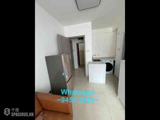Sheung Wan - Man King Building 03