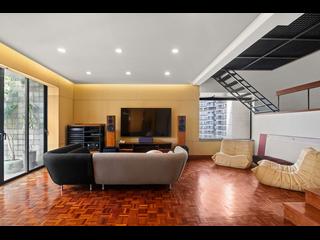Mid Levels Central - May Tower Block 1 03