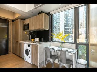 Mid Levels Central - Gramercy 04