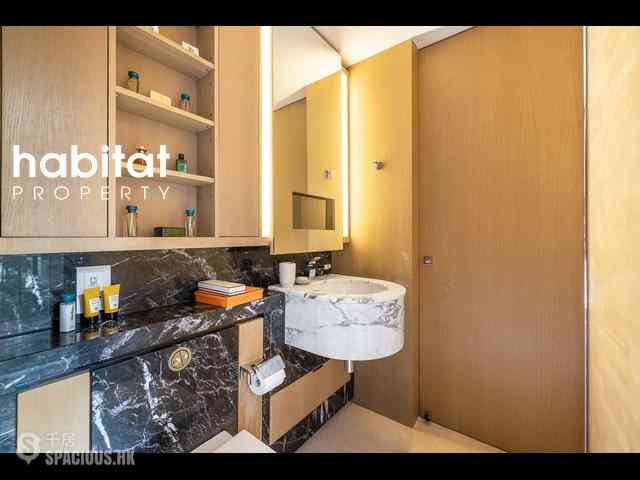 Mid Levels Central - Gramercy 05