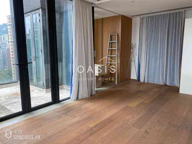 Mid Levels Central - Gramercy 02
