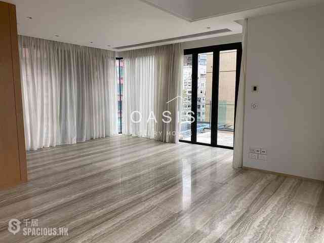 Mid Levels Central - Gramercy 09