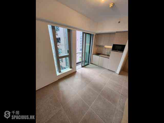 Sai Ying Pun - No.8 Hing Hon Road (Resiglow-Bonham) 01