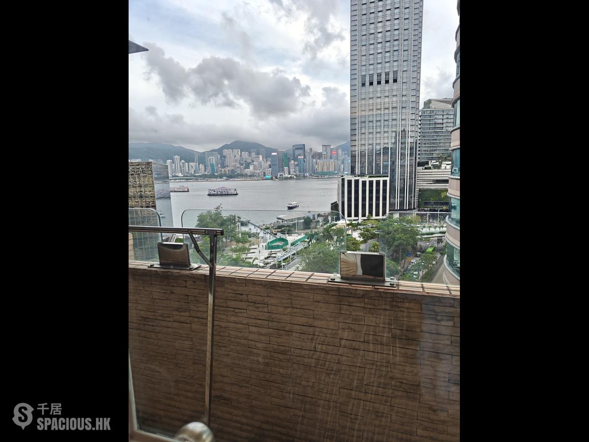 Tsim Sha Tsui - Ocean View Court 01