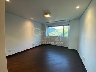 Repulse Bay - The Lily 10