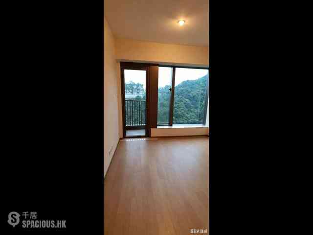 Shau Kei Wan - Island Garden 02
