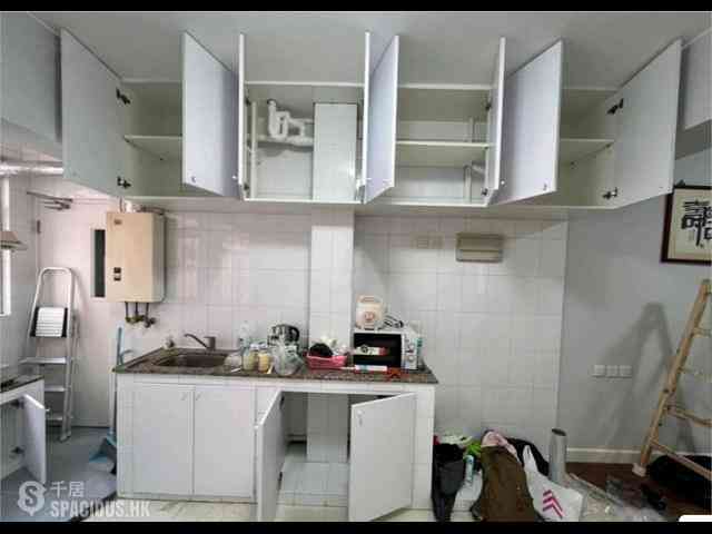 Wan Chai - Wai Cheong Building 08
