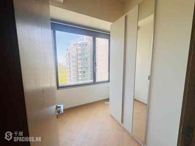 Wong Chuk Hang - The Southside Phase 1 Southland Tower 2A 04