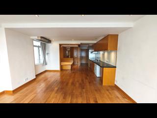 Sheung Wan - 76, Connaught Road West 05
