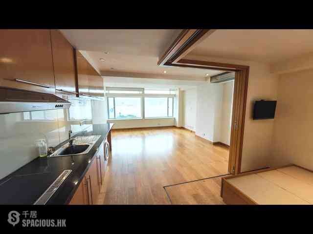 Sheung Wan - 76, Connaught Road West 06