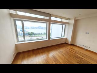 Sheung Wan - 76, Connaught Road West 10