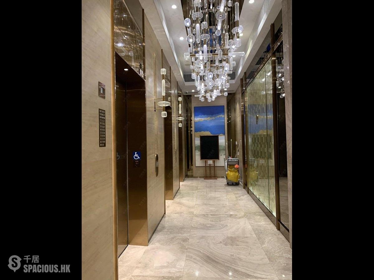 Wong Chuk Hang - The Southside Phase 1 Southland Tower 2A 01