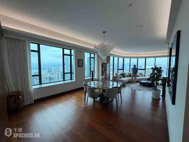 Mid Levels Central - Fairlane Tower 04
