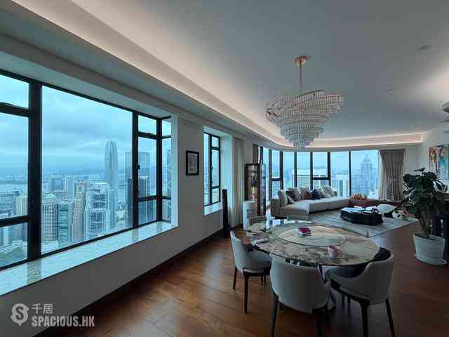 Mid Levels Central - Fairlane Tower 02