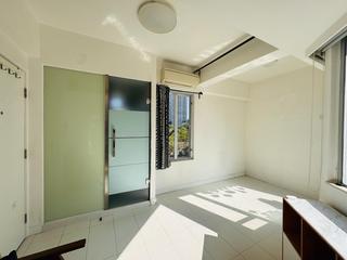 Happy Valley - Cheerful Court 03